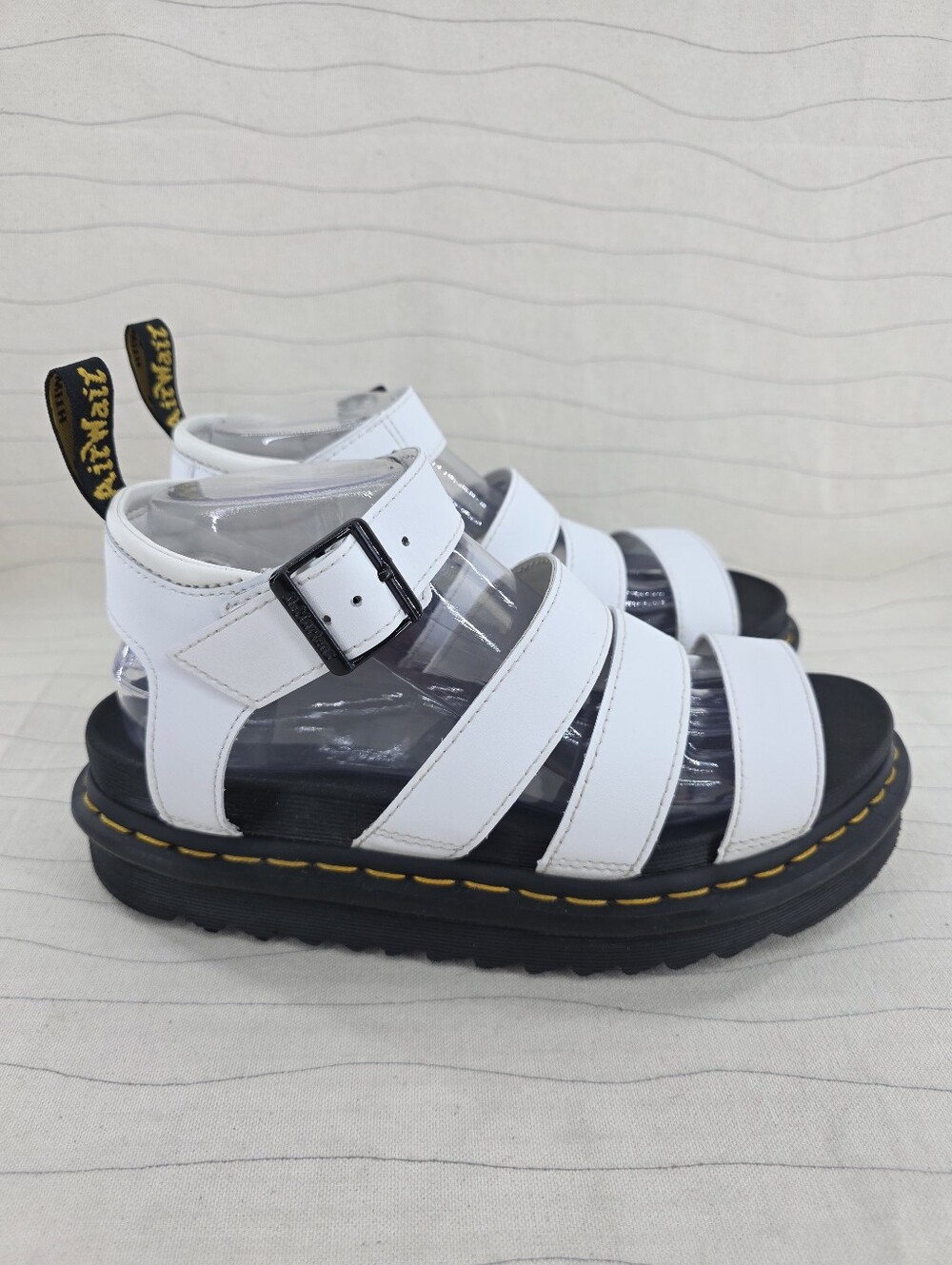 Dr Martens Womens Blaire White Black w/ Buckles Comfort Sandals Shoes Size 8